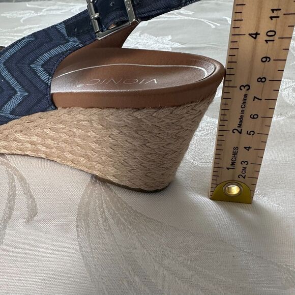 VIONIC Coralina Chevron Women Sandal Size (11) Slingback Wedge Espadrille - Picture 11 of 11